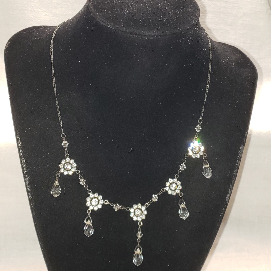 Stunning Vintage 1990's Bellagio Black Necklace With 5 Flowers In Crystals